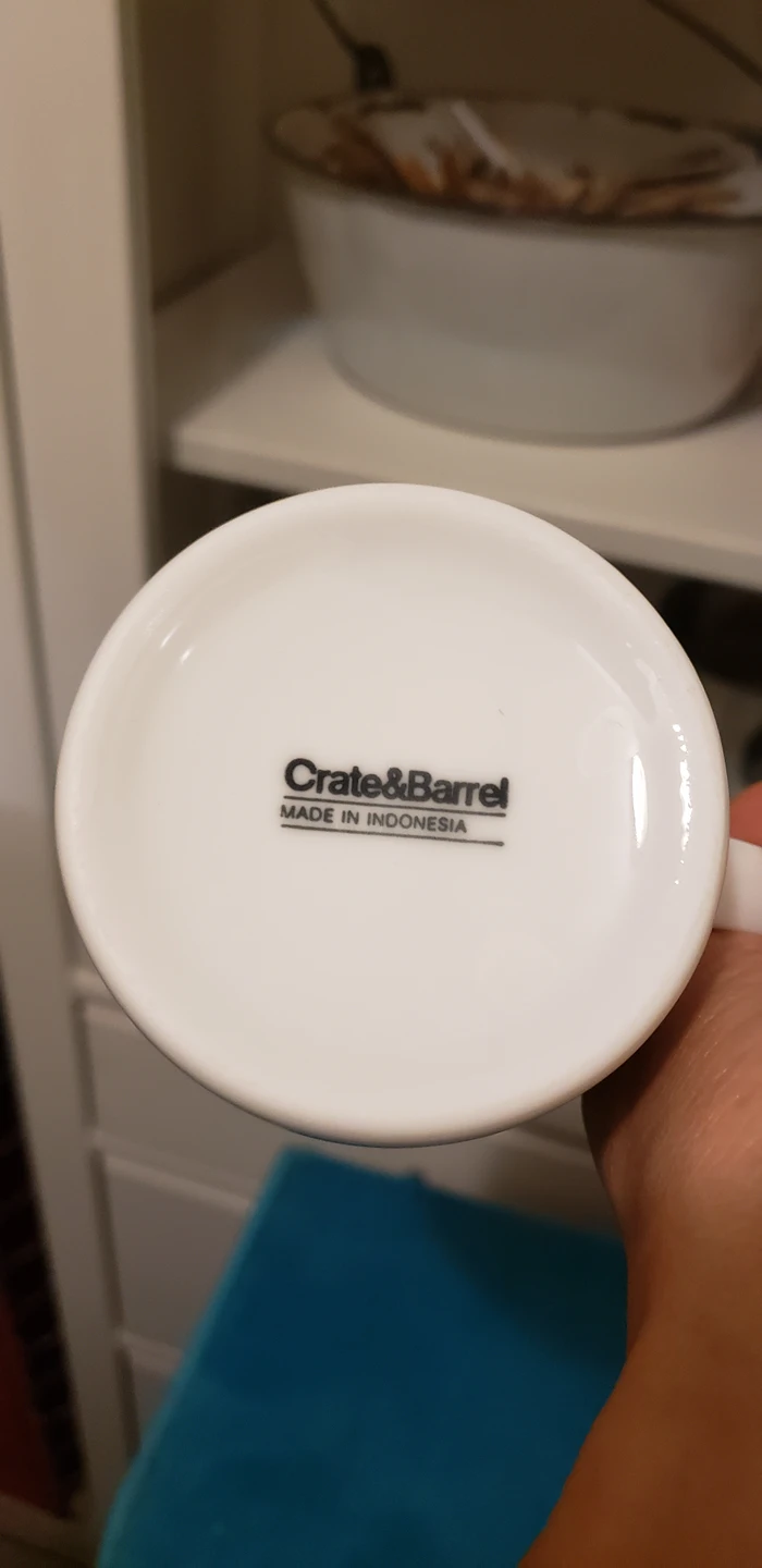 Set of Four Crate and Barrel Mugs - photo 2