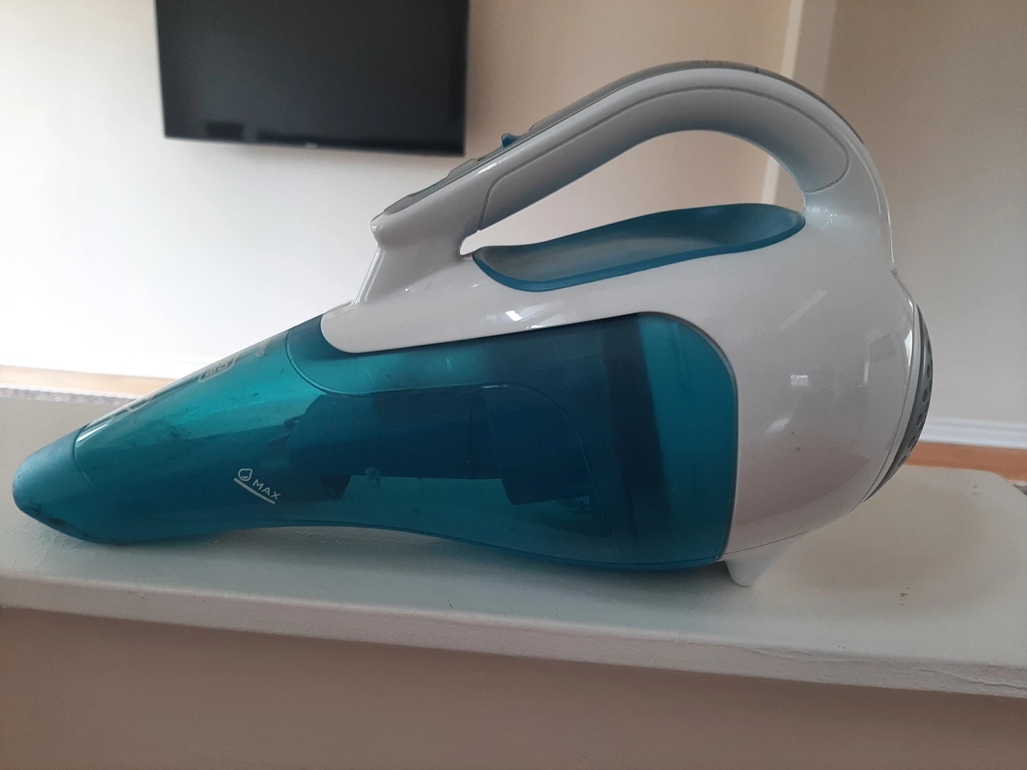 Hand Held Vacum Cleaner thumbnail