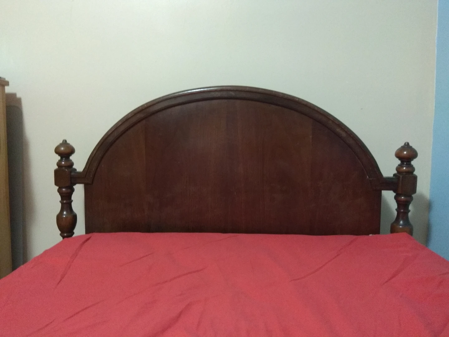 Solid Wood Bed frame (Twin/Single size) thumbnail