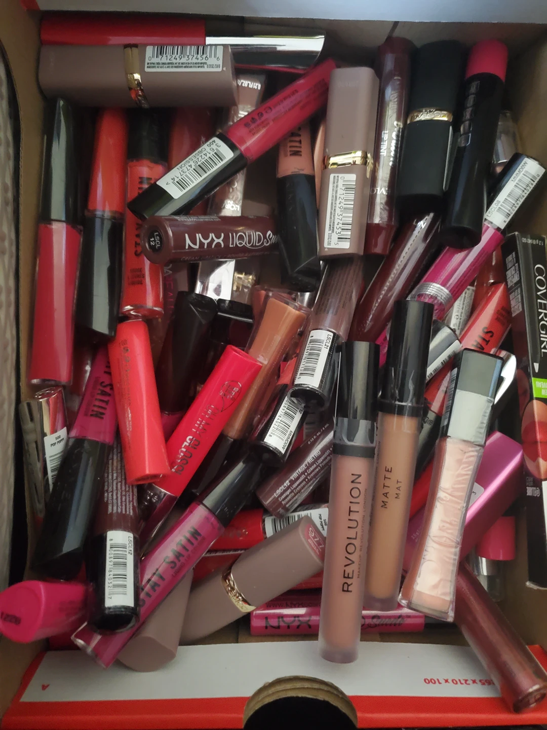New Brand name lipsticks $4 ea or 3 for $10 thumbnail