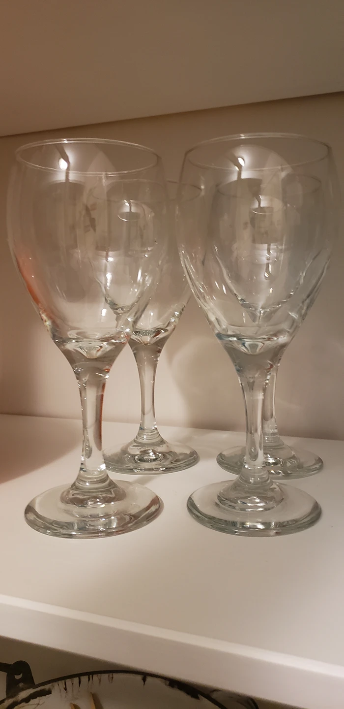 wine glasses