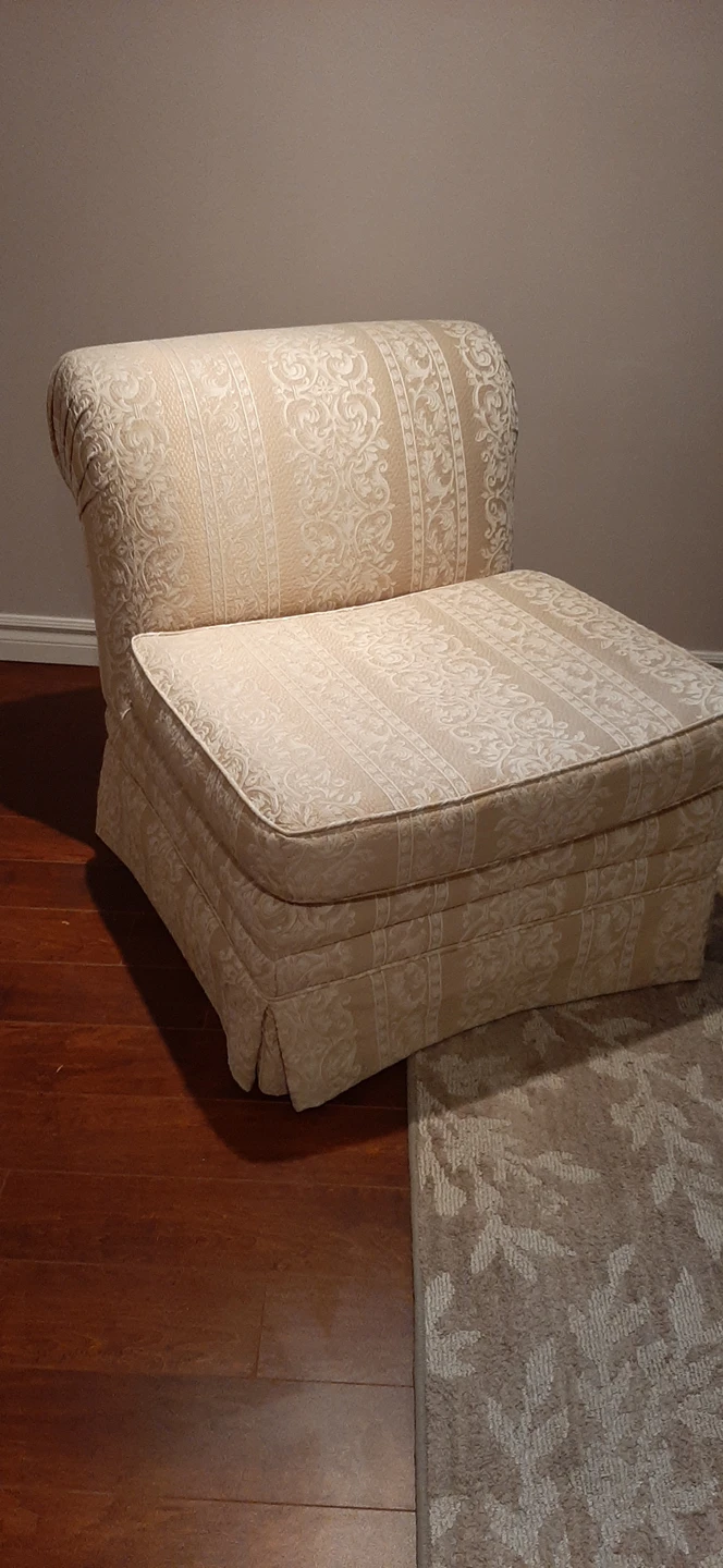 chair - photo 2