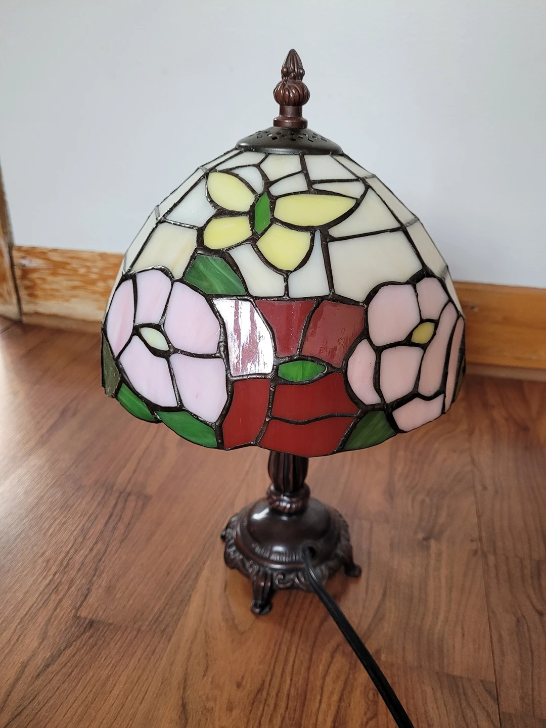 Stained glass lamp