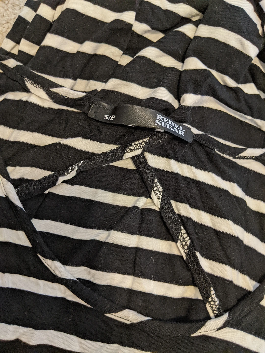 Rebel Sugar size small dress image indicator(7)