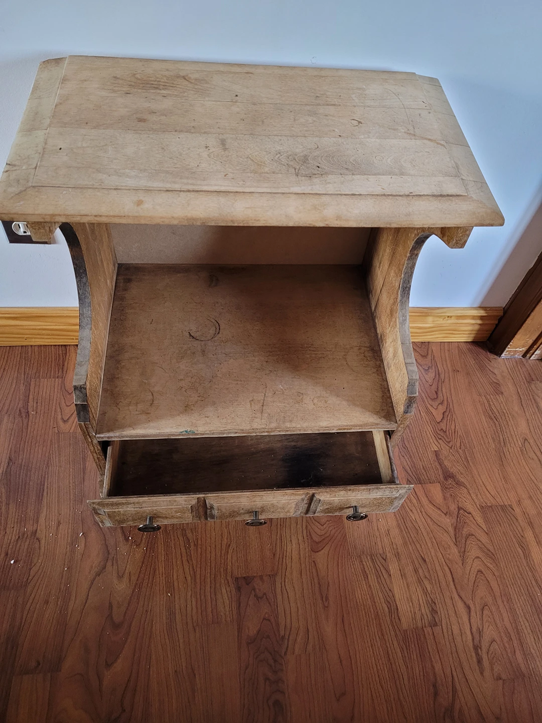 Rustic side table / night table - photo 2