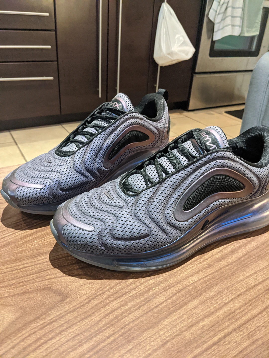RARE Nike Air Max 720 Aurora Borealis Iridescent Glow Sz 13 - photo 3