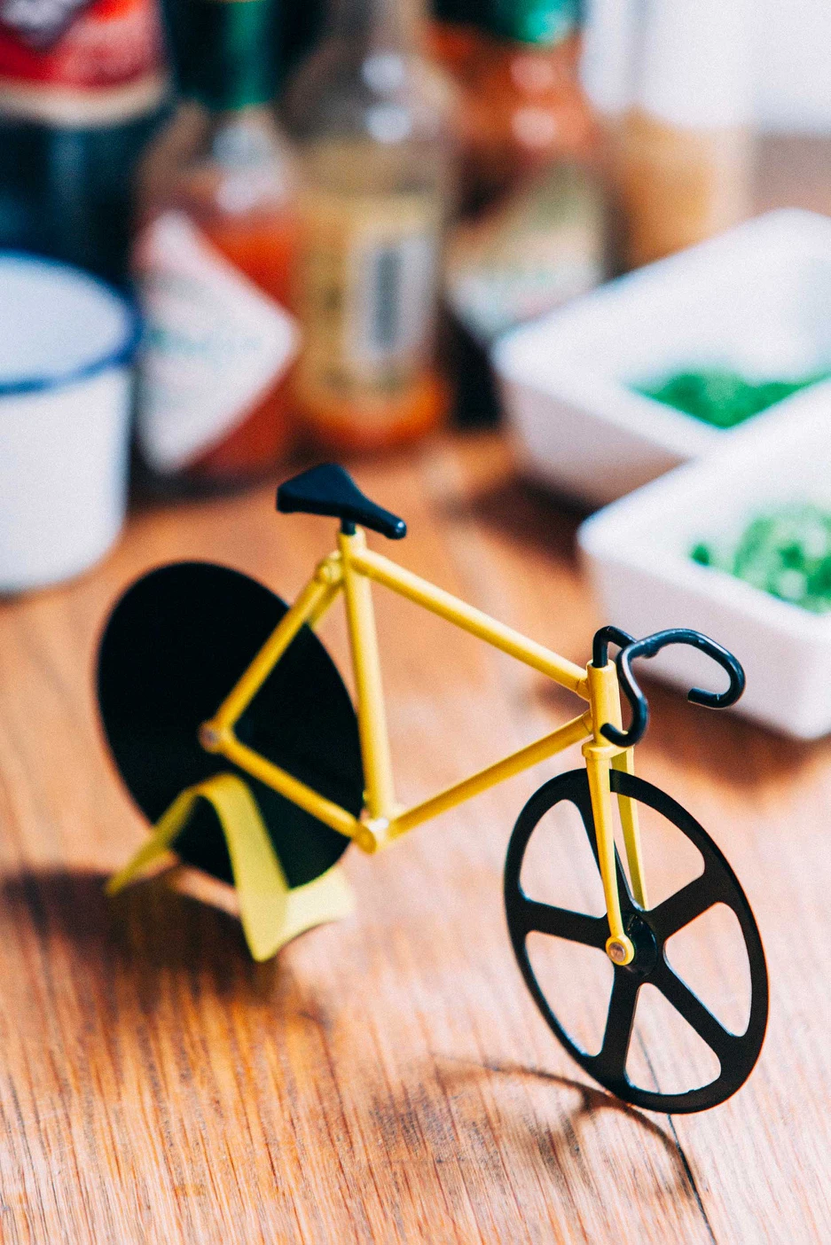 fixie bike pizza cutter thumbnail