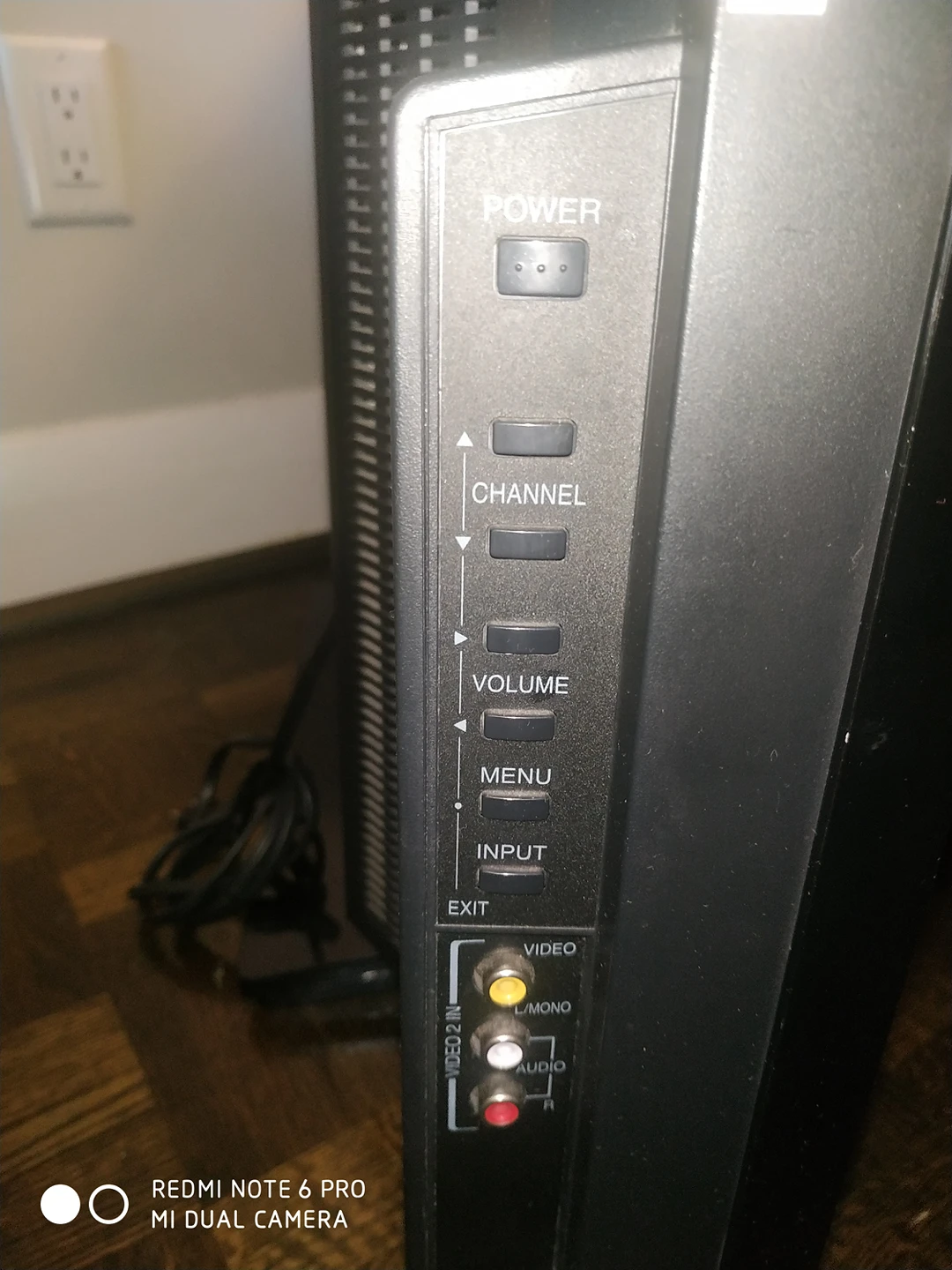 32inch TV - photo 3