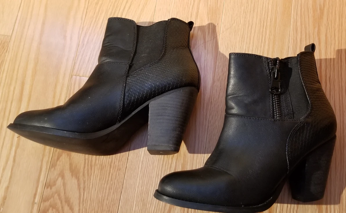 High Heel Ankle Boots (Aldo) - photo 2