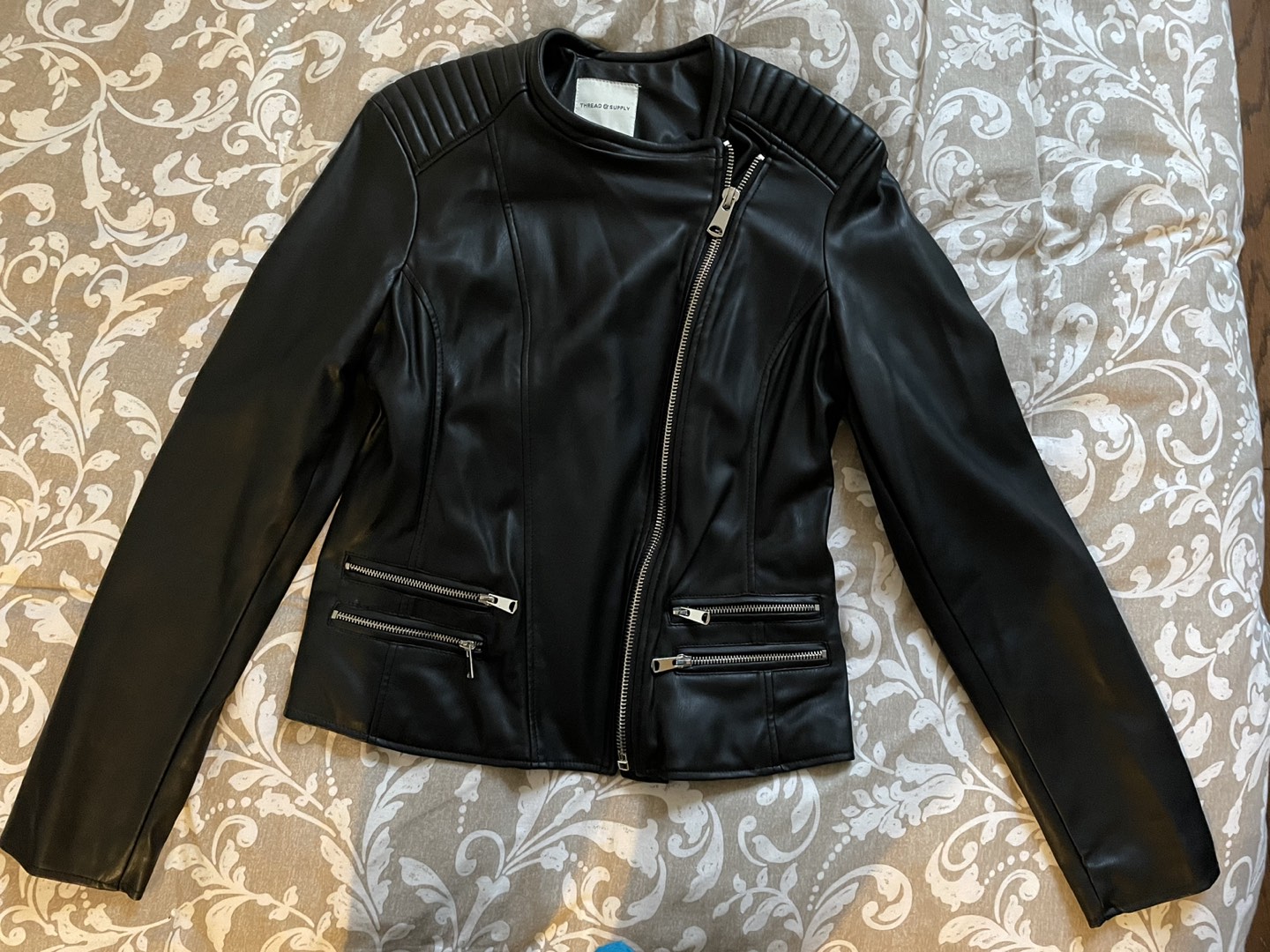 Leather jacket for woman