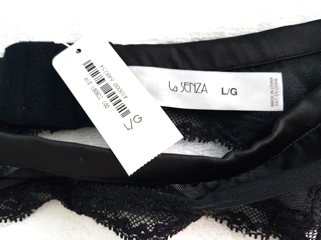 🆕️ Black garter belt w lace trim BNWT image indicator(3)