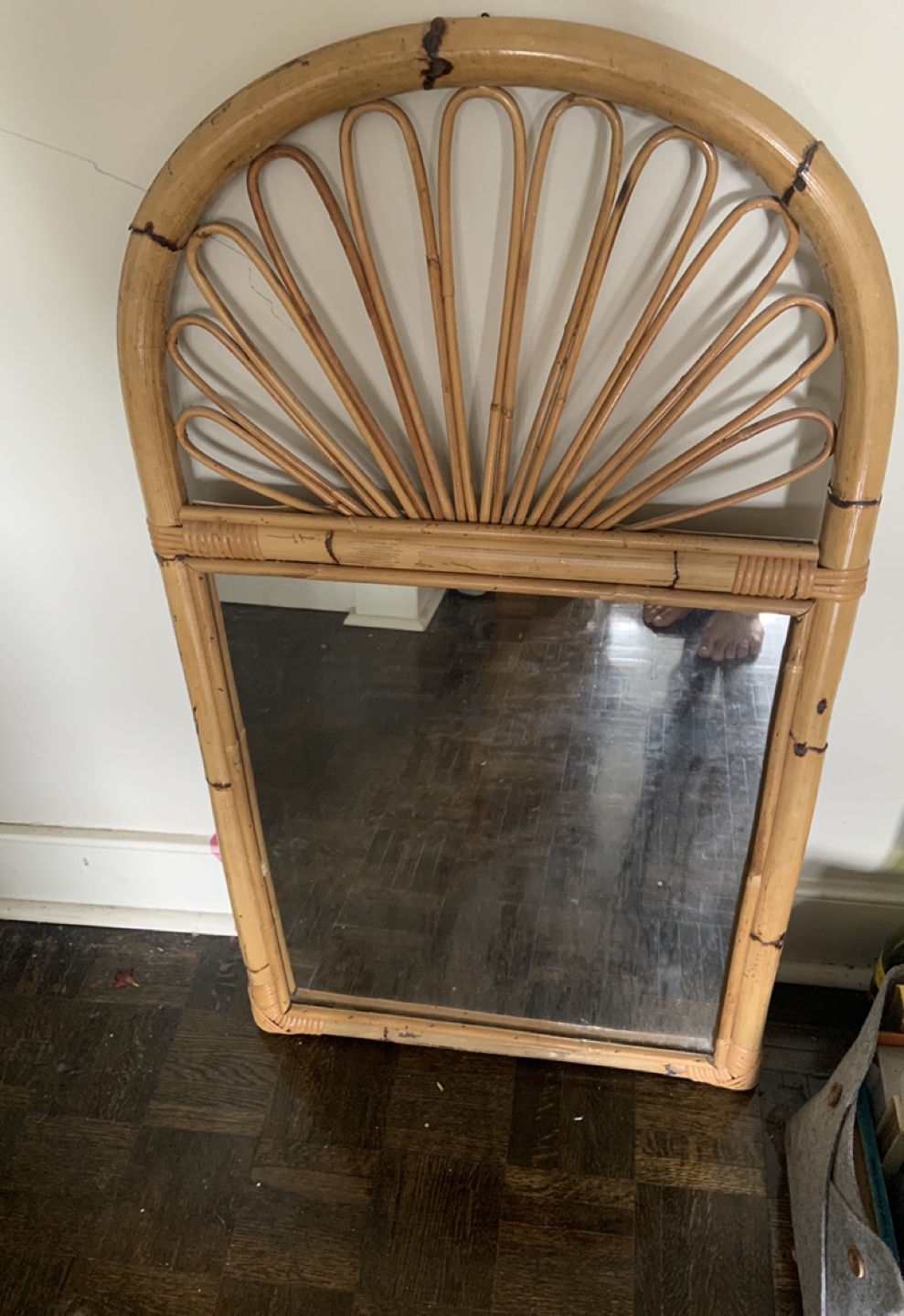 Bamboo mirror 