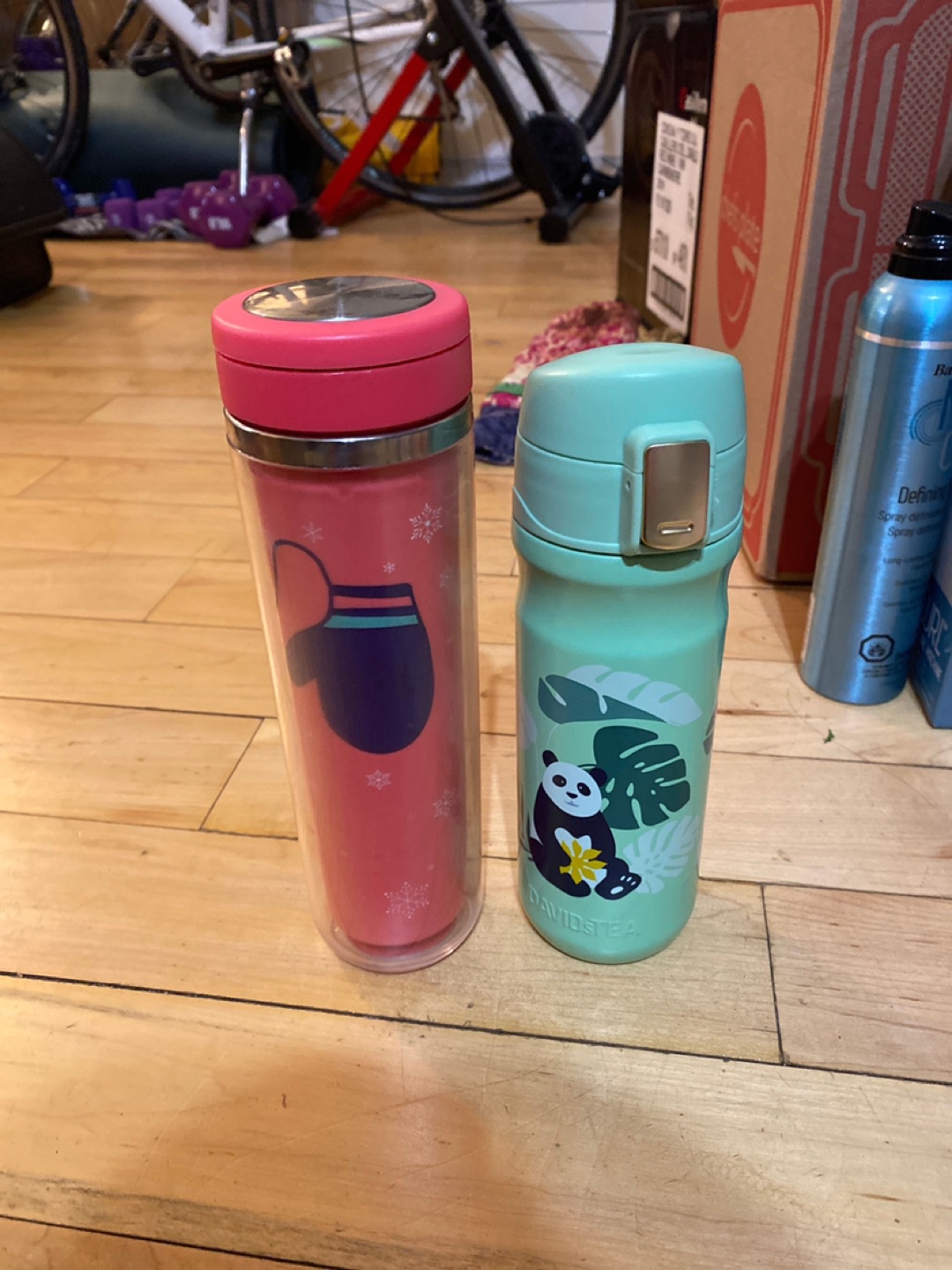 Travel mugs thumbnail