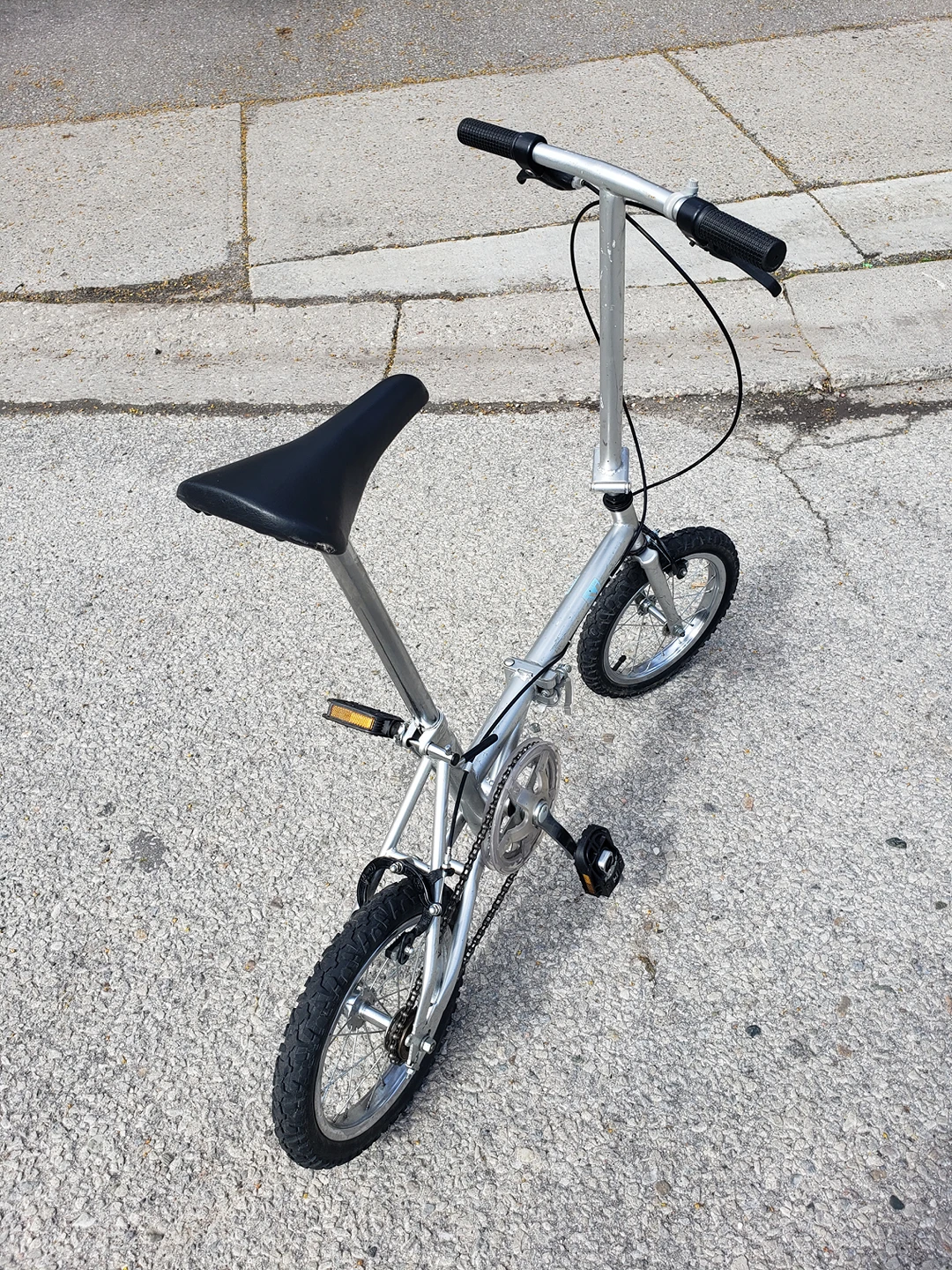 FOLDING BIKE thumbnail