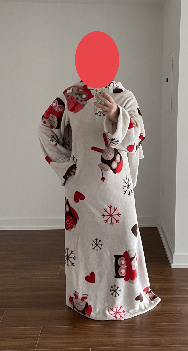 Fleece blanket with sleeves, used once 