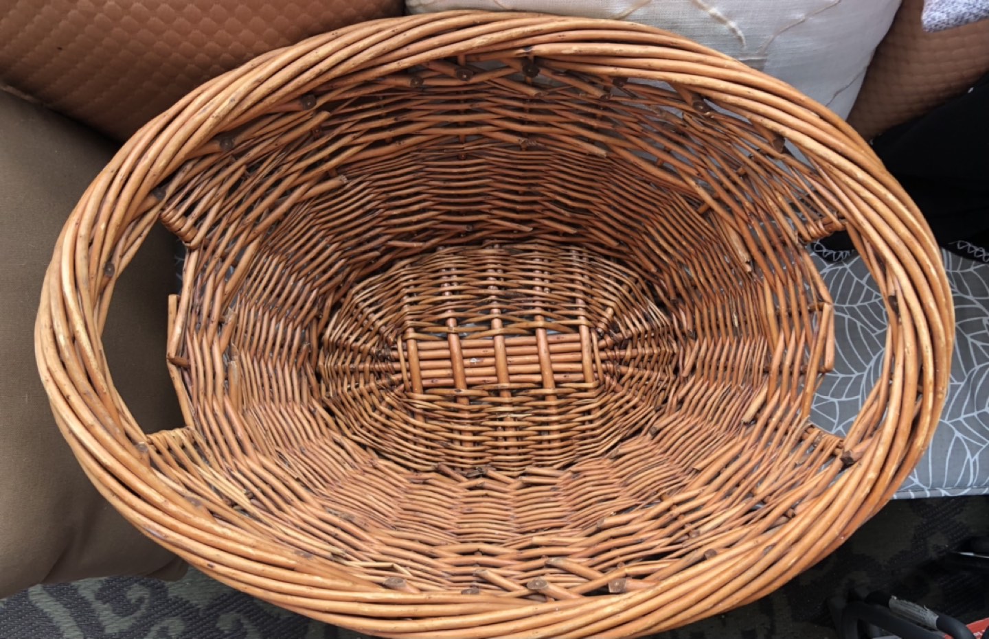 Basket $5 PickUp: Eglinton-Mt.Pleasant 