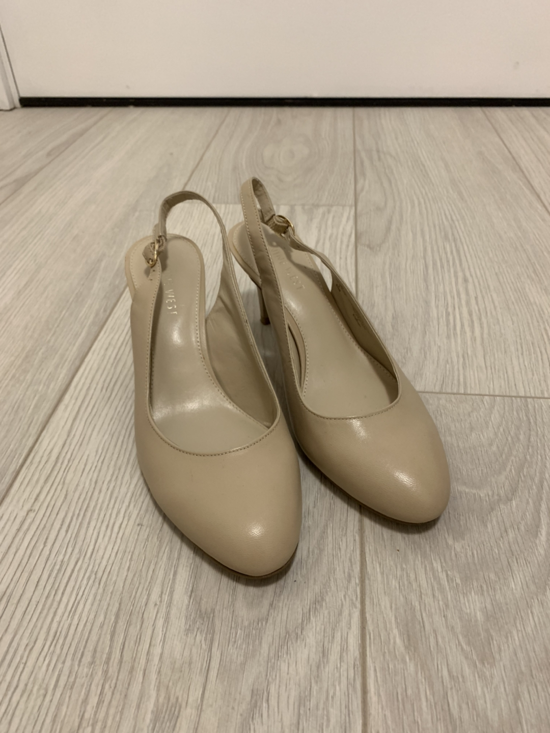 Nine west heels Size 6.5 thumbnail