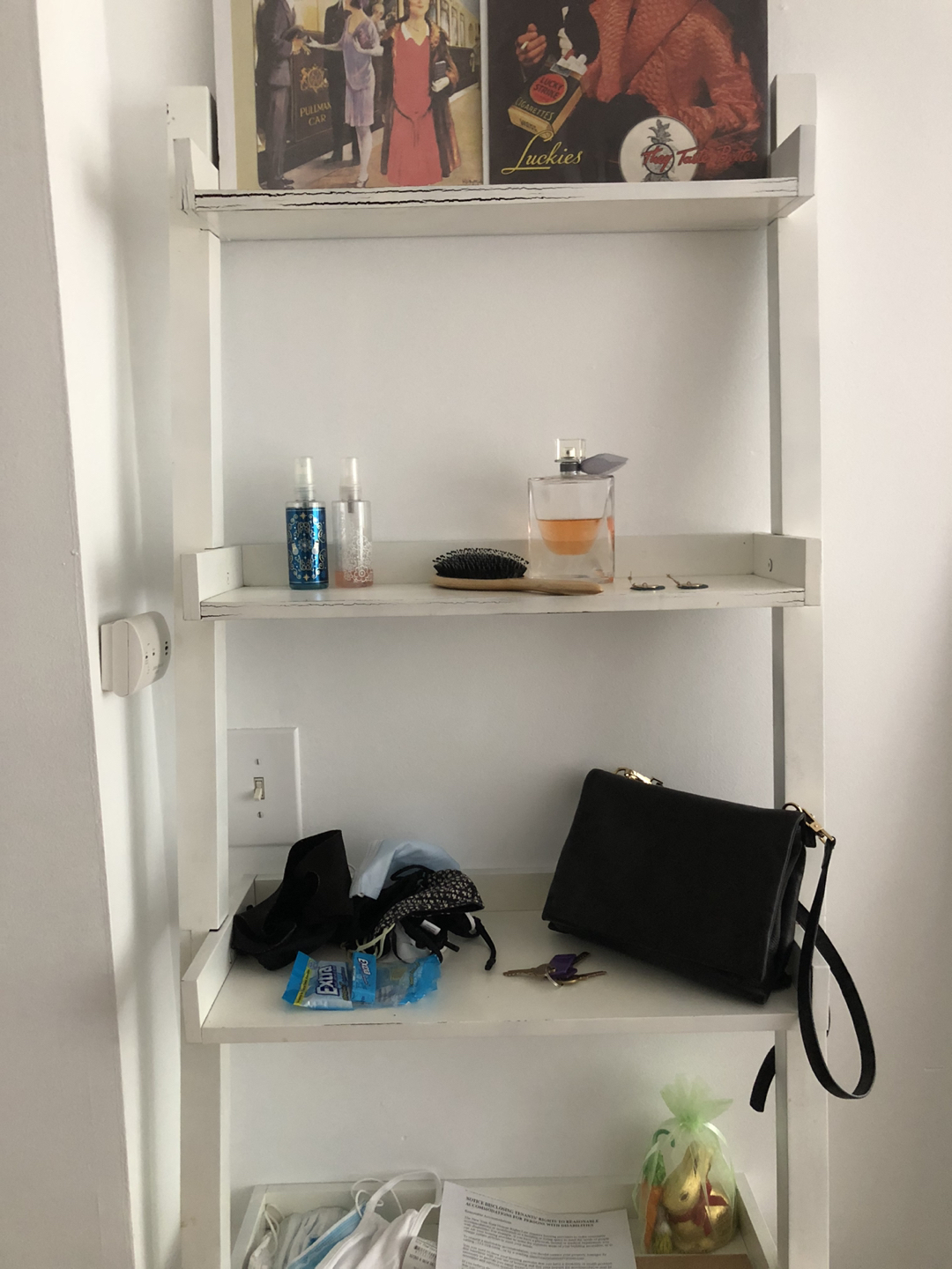 White leaning ladder shelf  - photo 3