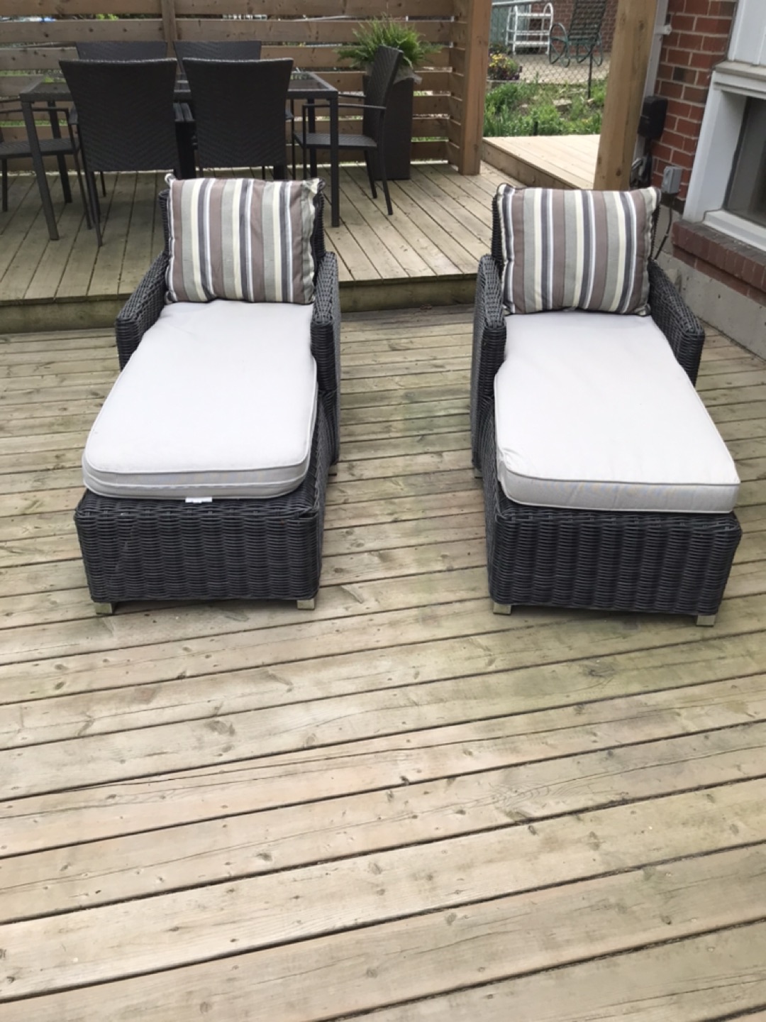 Outdoor loungers