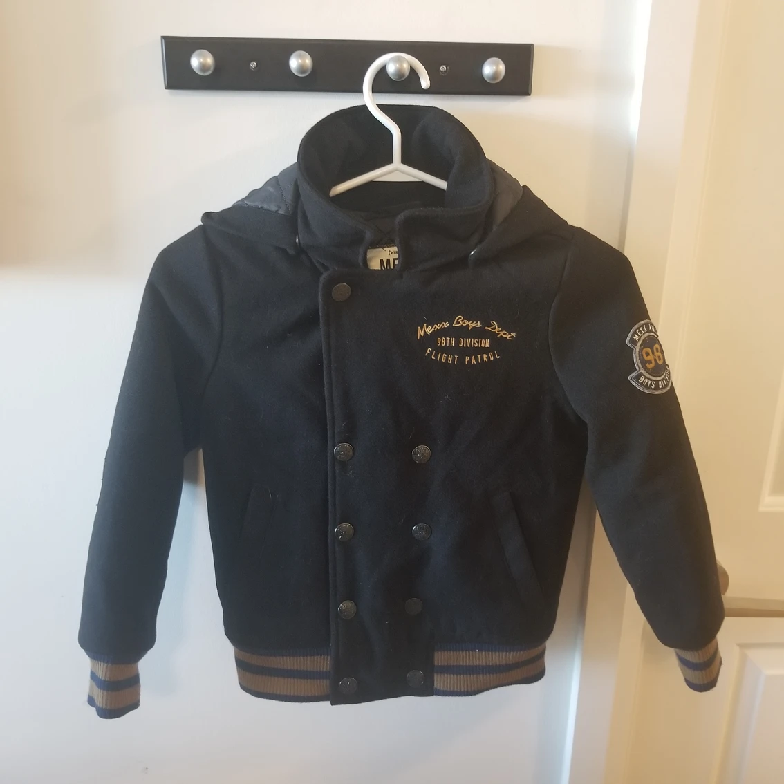 Jacket thumbnail