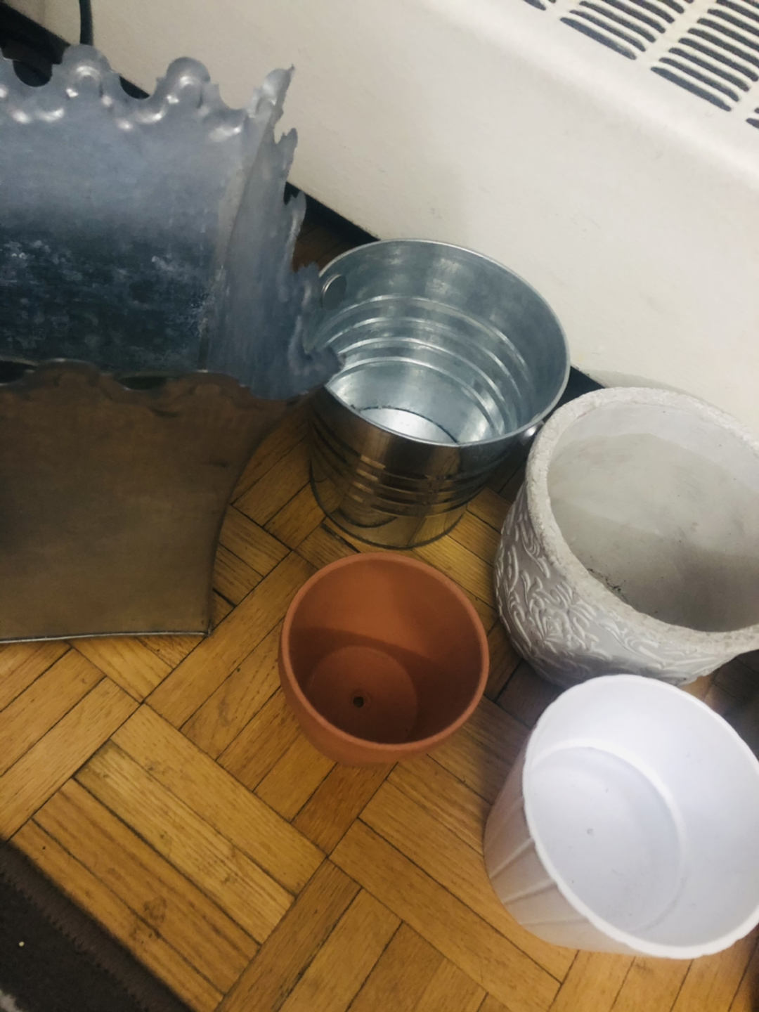 Planters/Pots $10 for all 8 items. PickUp:Eglinton-Mt.Pleasant  - photo 4