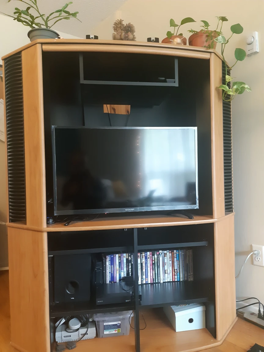 FREE TV stand - pick up only thumbnail