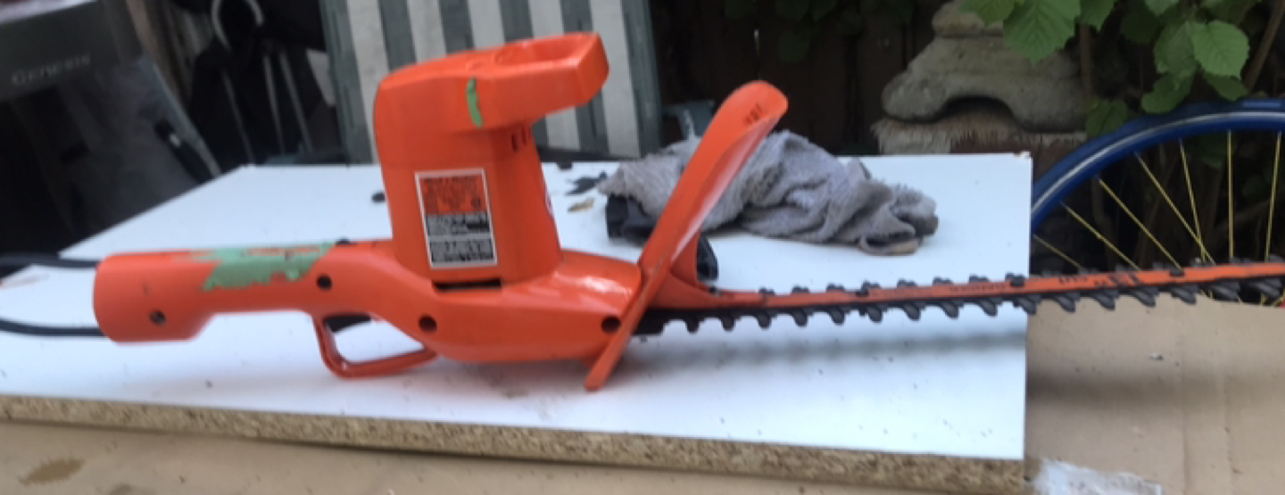 Black and Decker Hedge Trimmer 