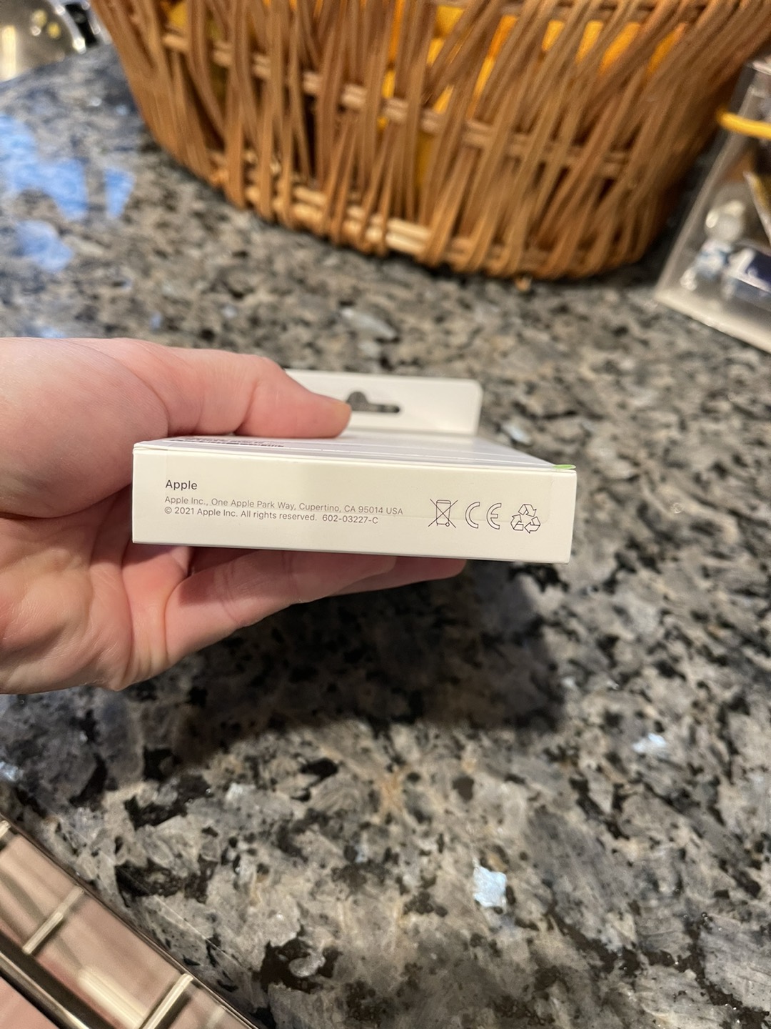 Authentic apple air tag  4 pack  - photo 3