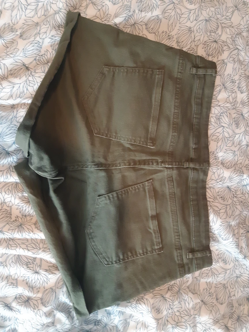 shorts - photo 2