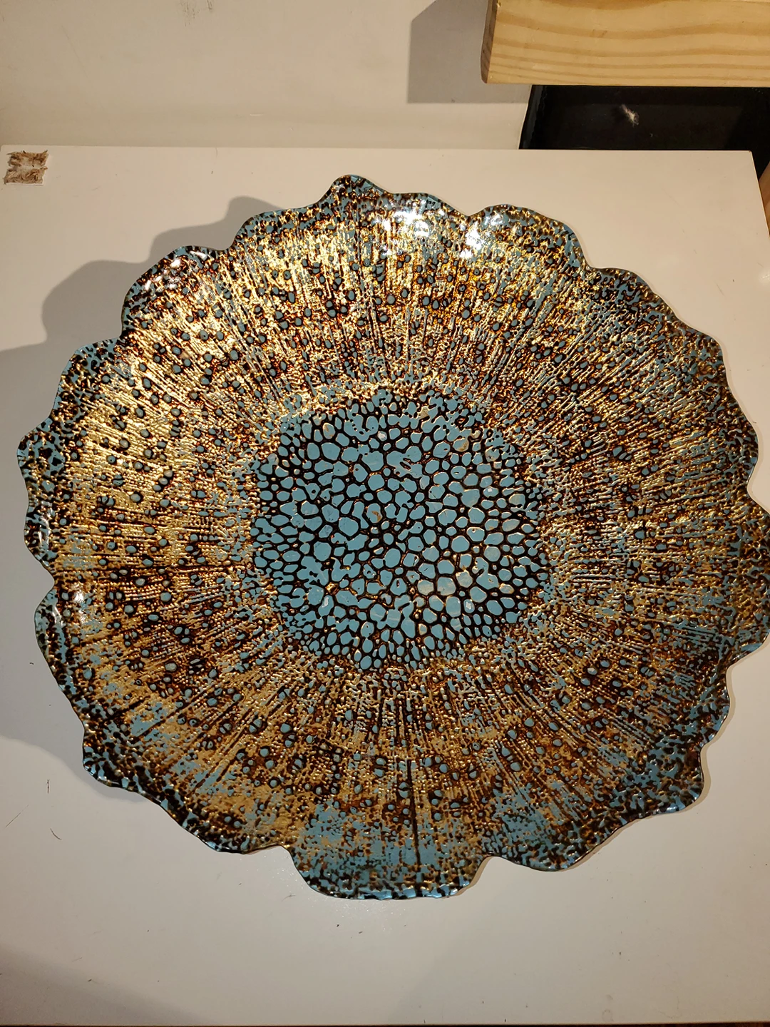 Glass bowl 🥣dimeter of 15 inches