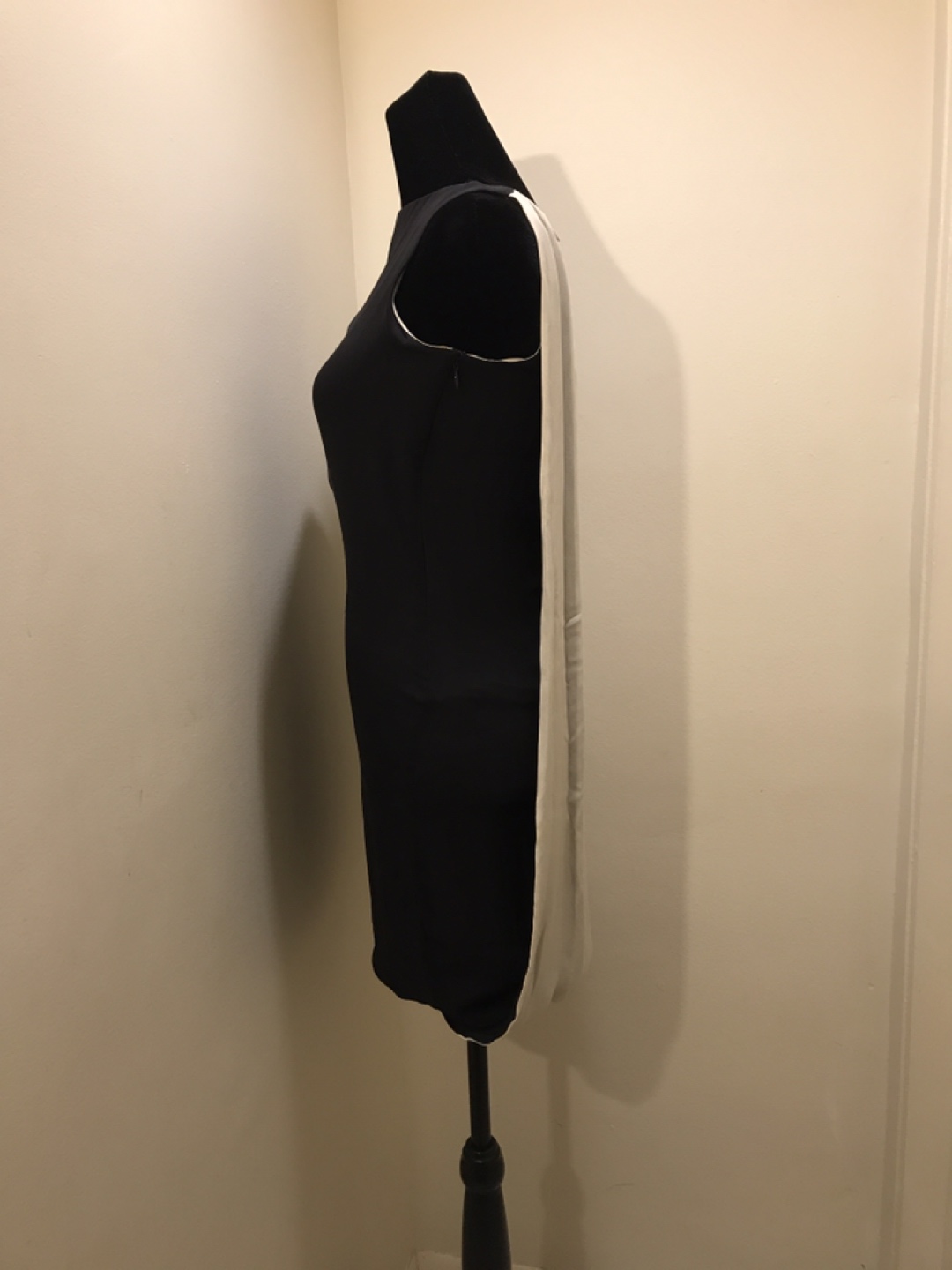 Black and off-white silk dress, Halston - photo 4