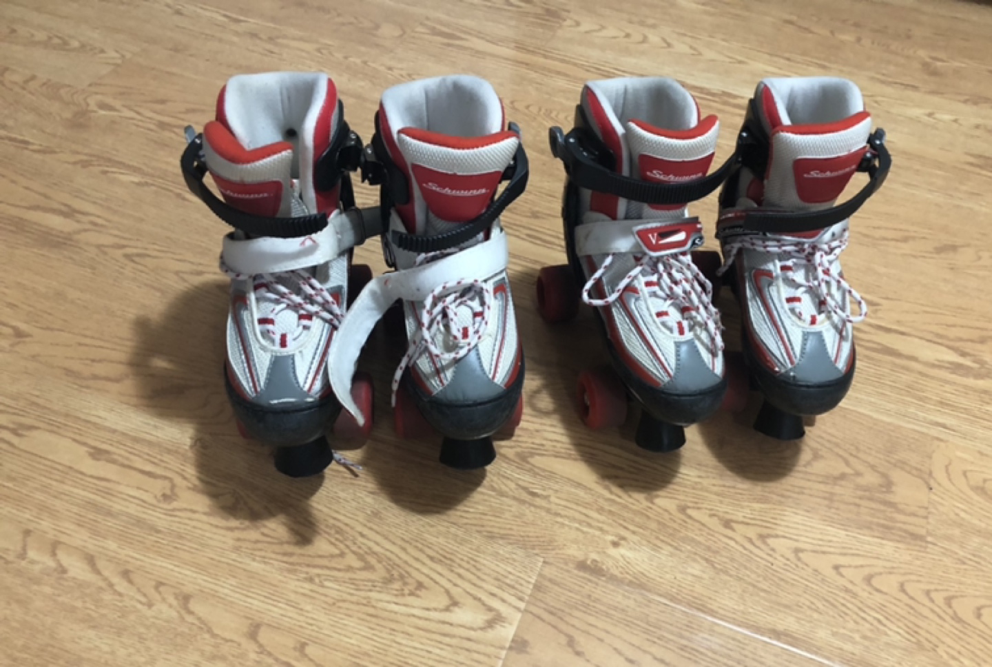 Adjustable Schwinn roller skates