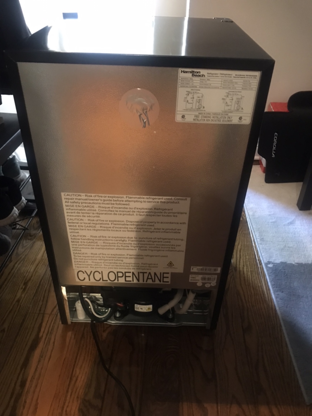 Hamilton beach mini fridge  - photo 3