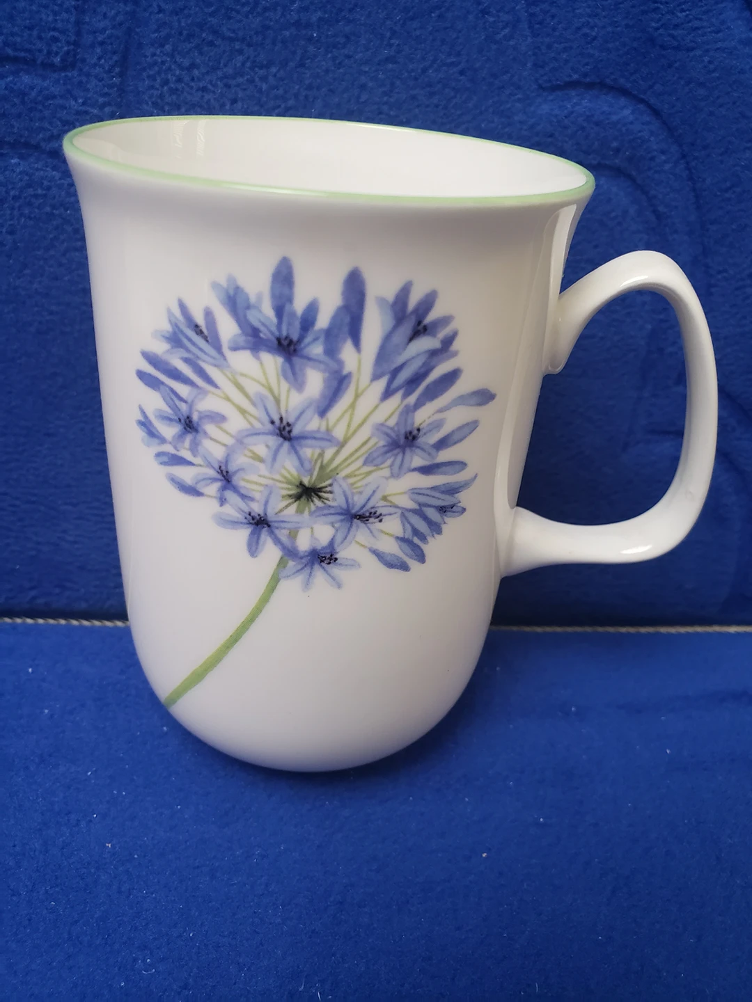 Rose Of England Mug thumbnail