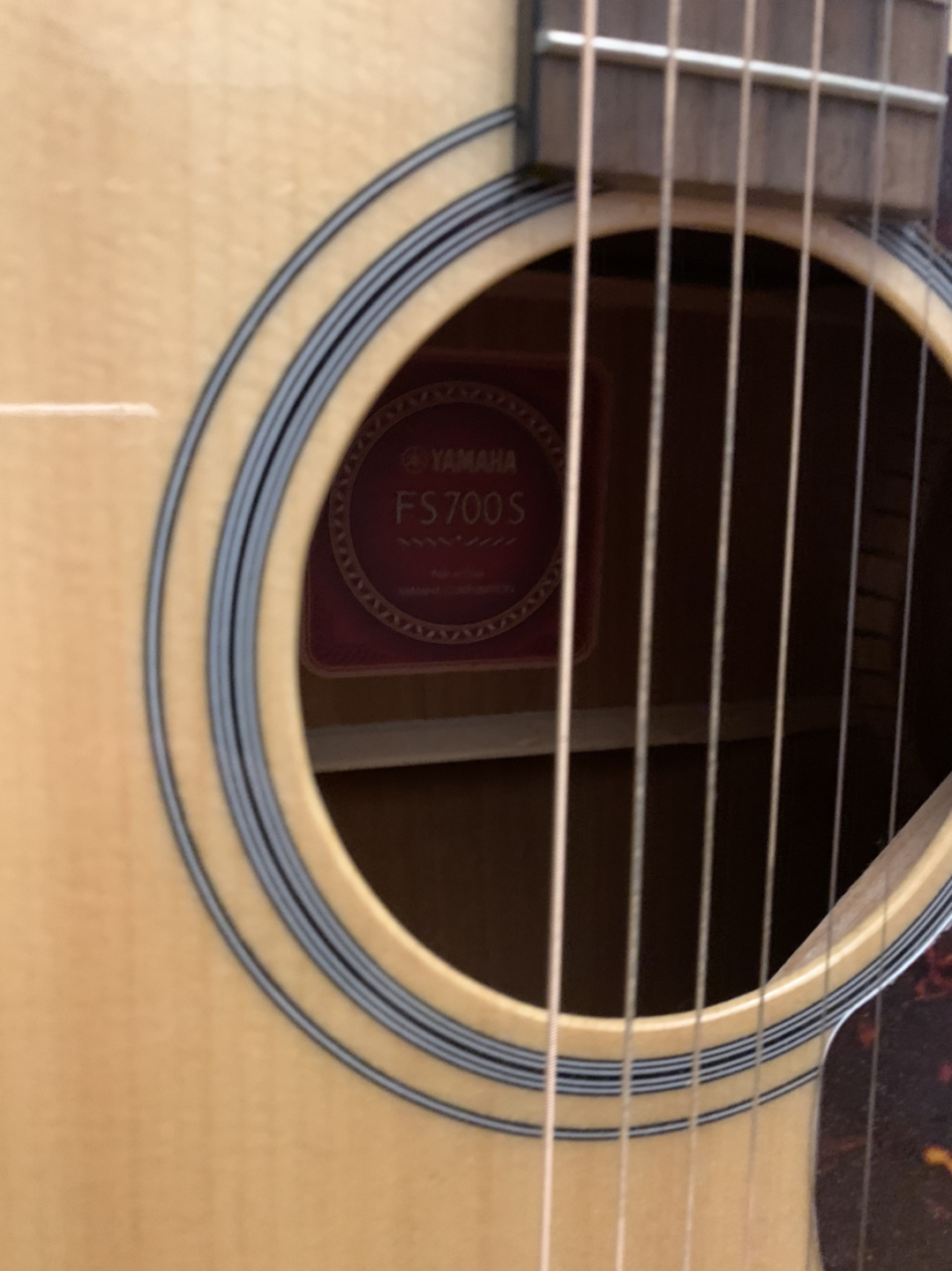 Yamaha Guitar FS700S  - photo 3