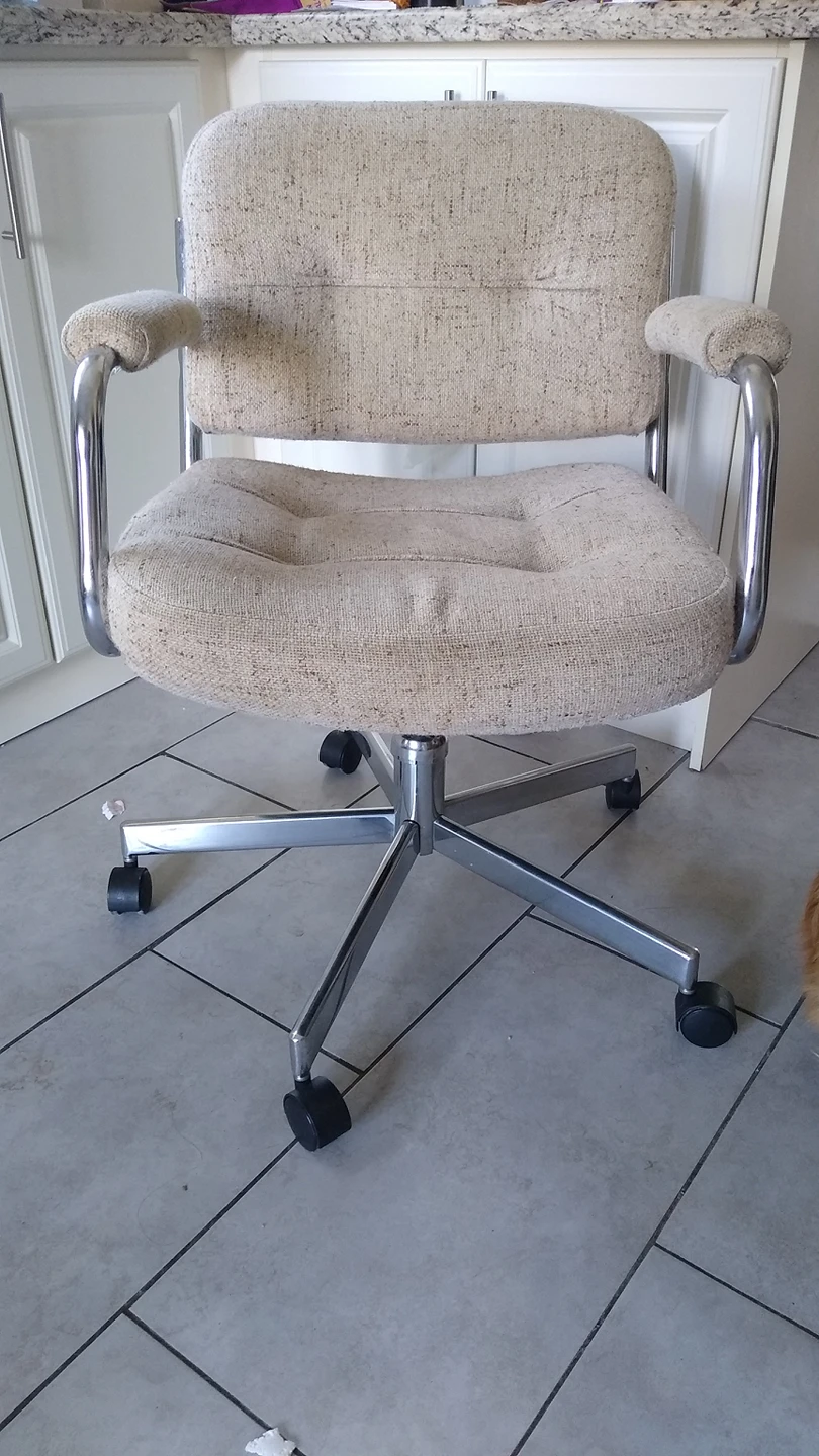 Chair - photo 3