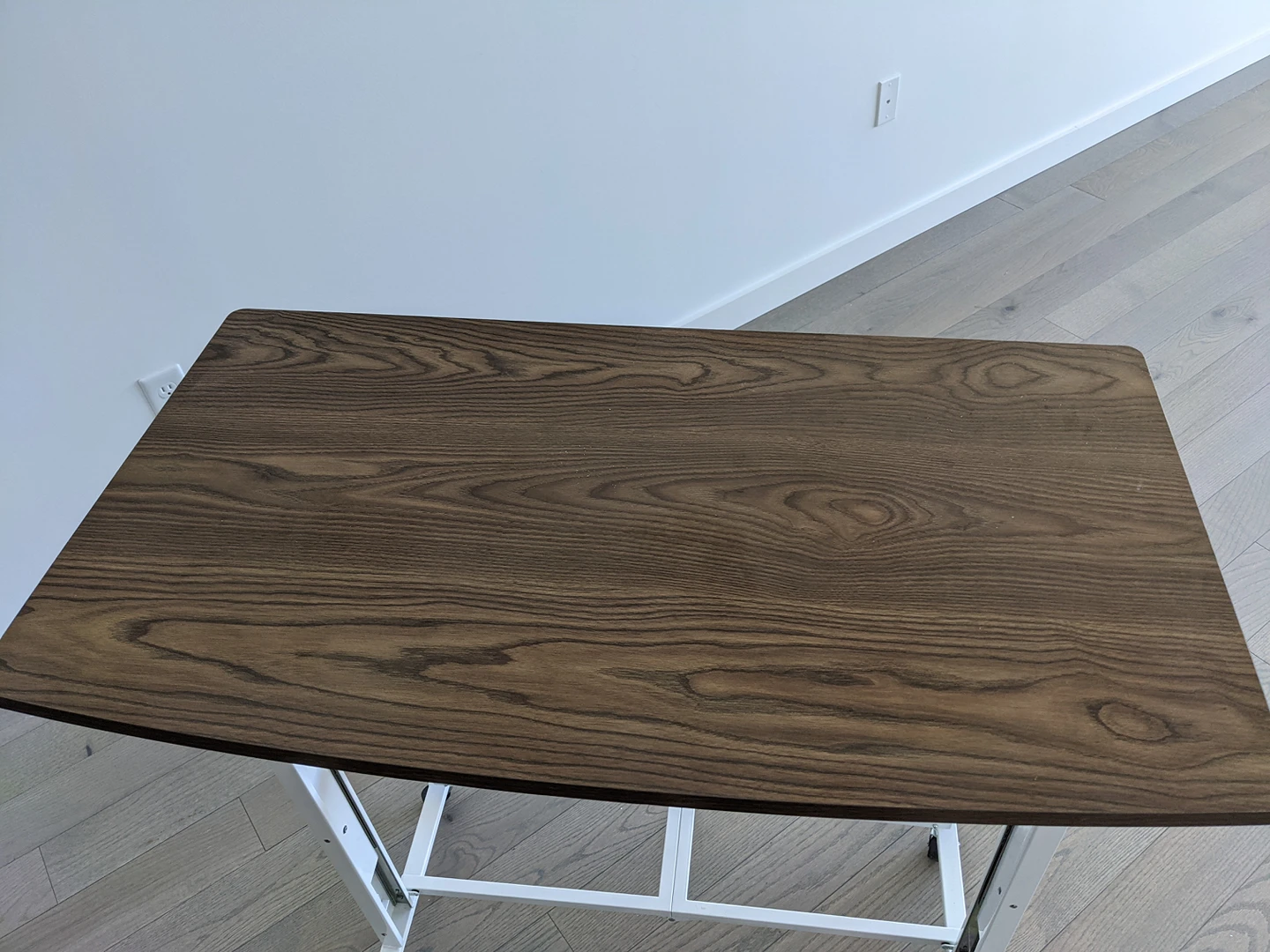 Standing adjustable foldable desk