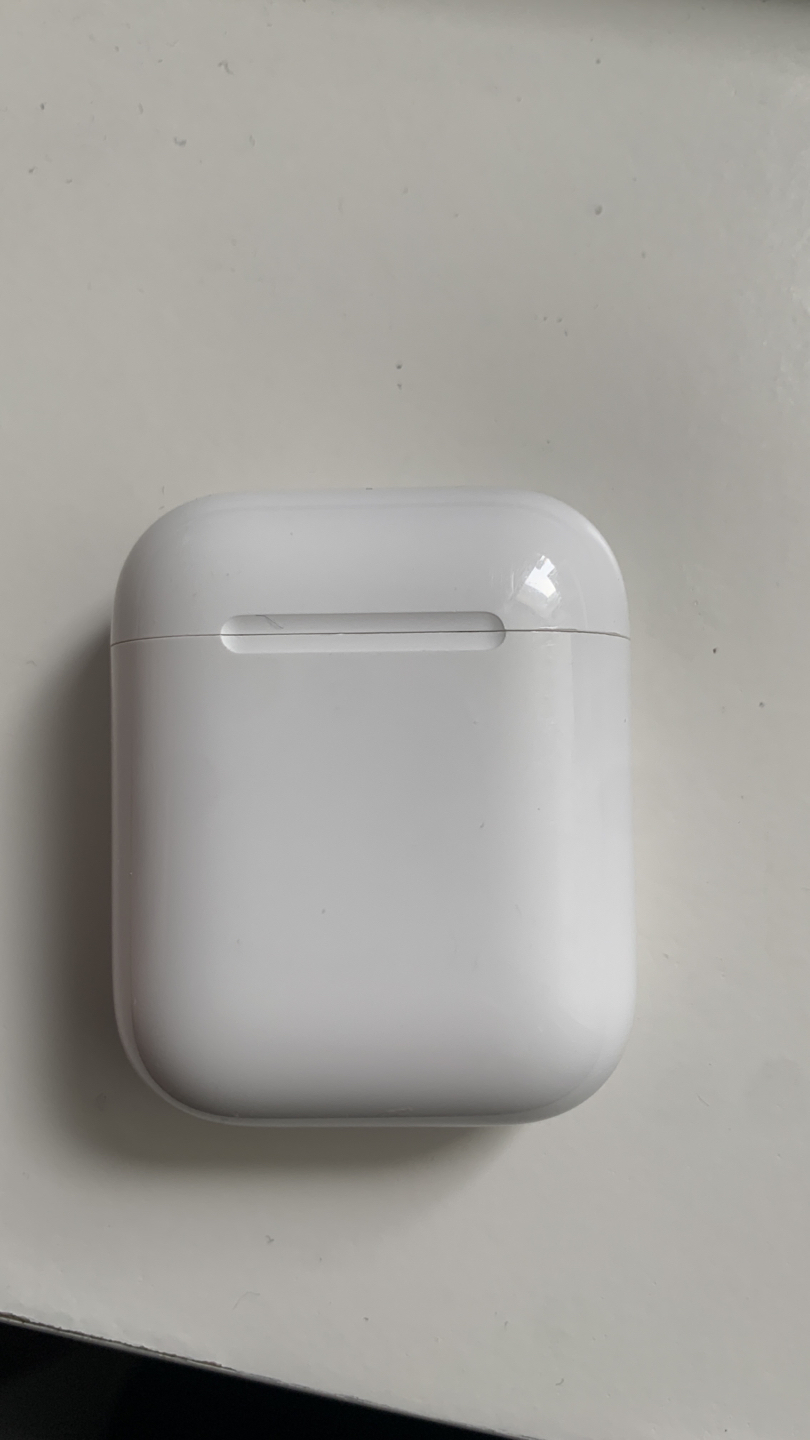 Apple Air pods with charging case(1st generation)