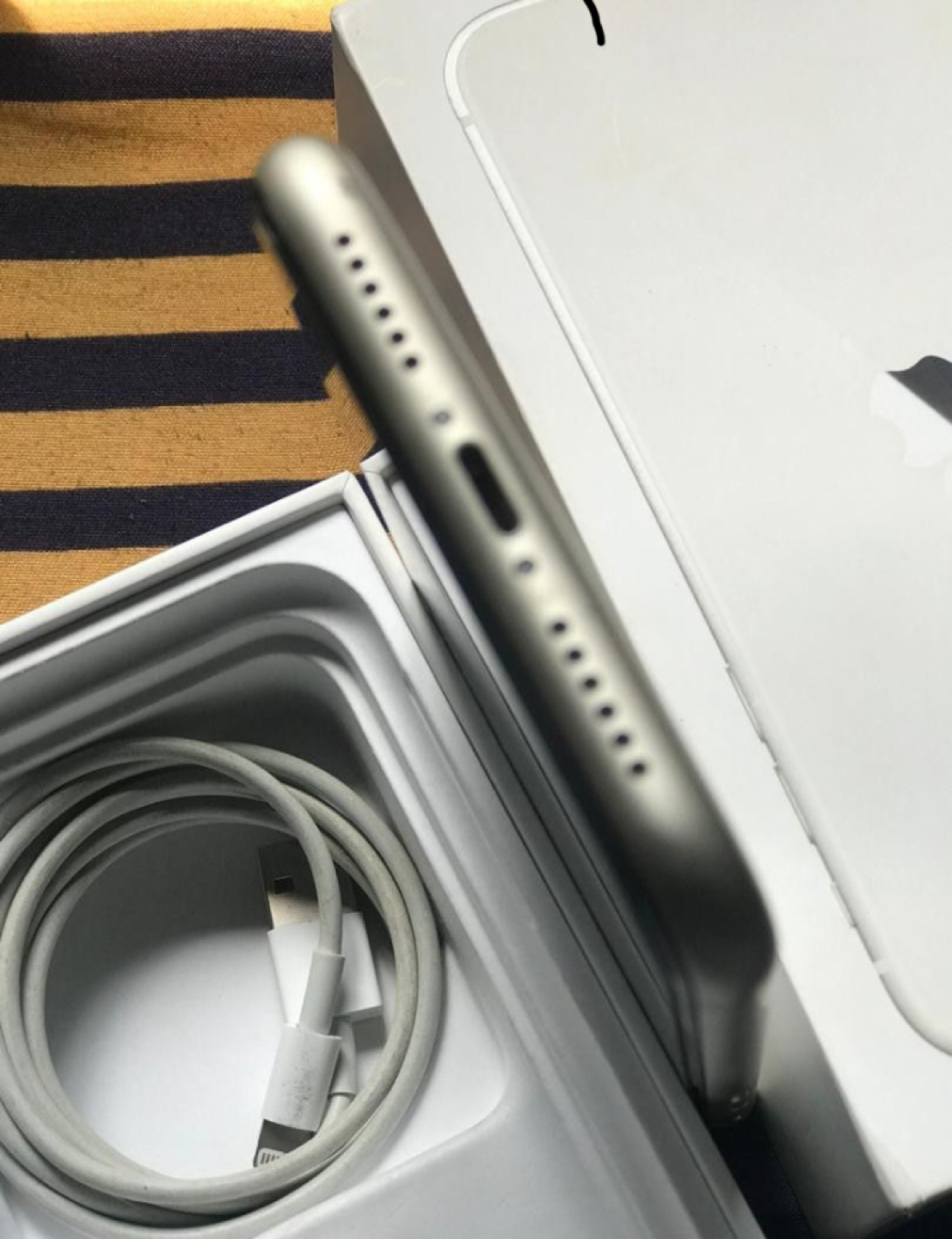 iPhone 11 64g image indicator(5)