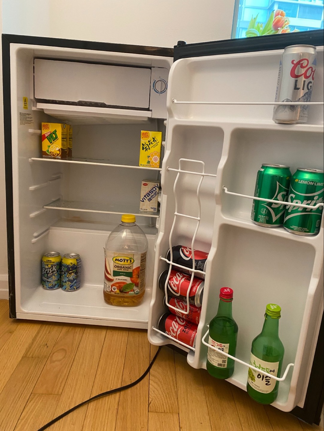 Lgloo 3.2 cu. ft. Single Door Refrigerator  - photo 4