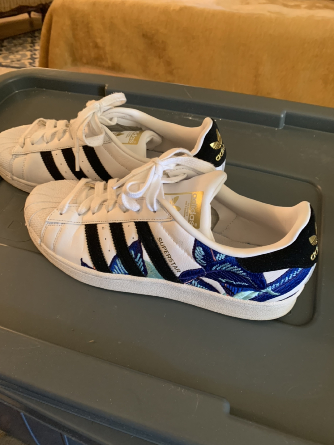 Adidas Floral Graphic Sneakers 9.5 - photo 5