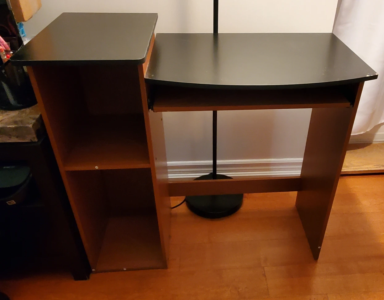 Computer Desk for Sale thumbnail