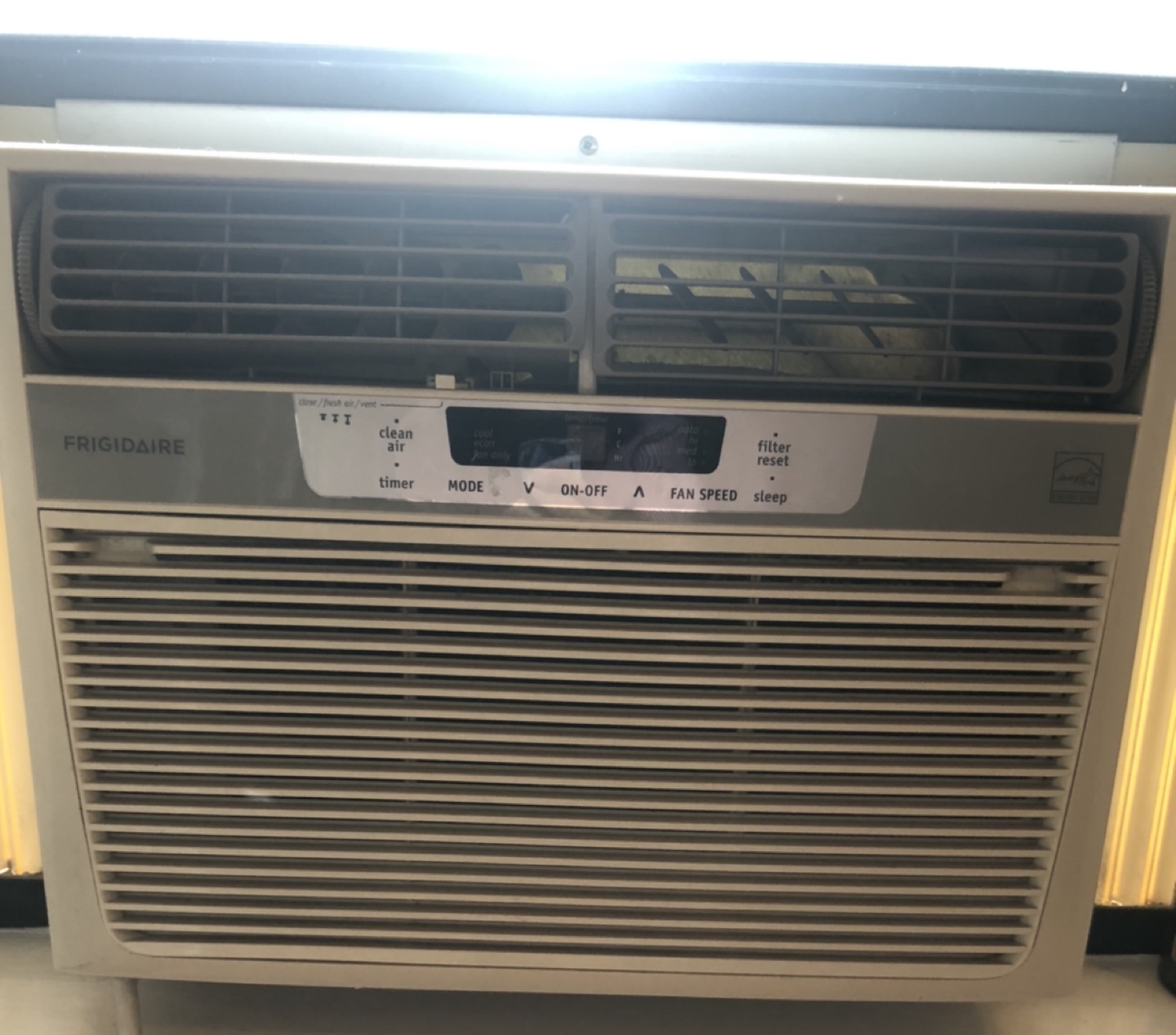 Frigidaire 12000 btu ac