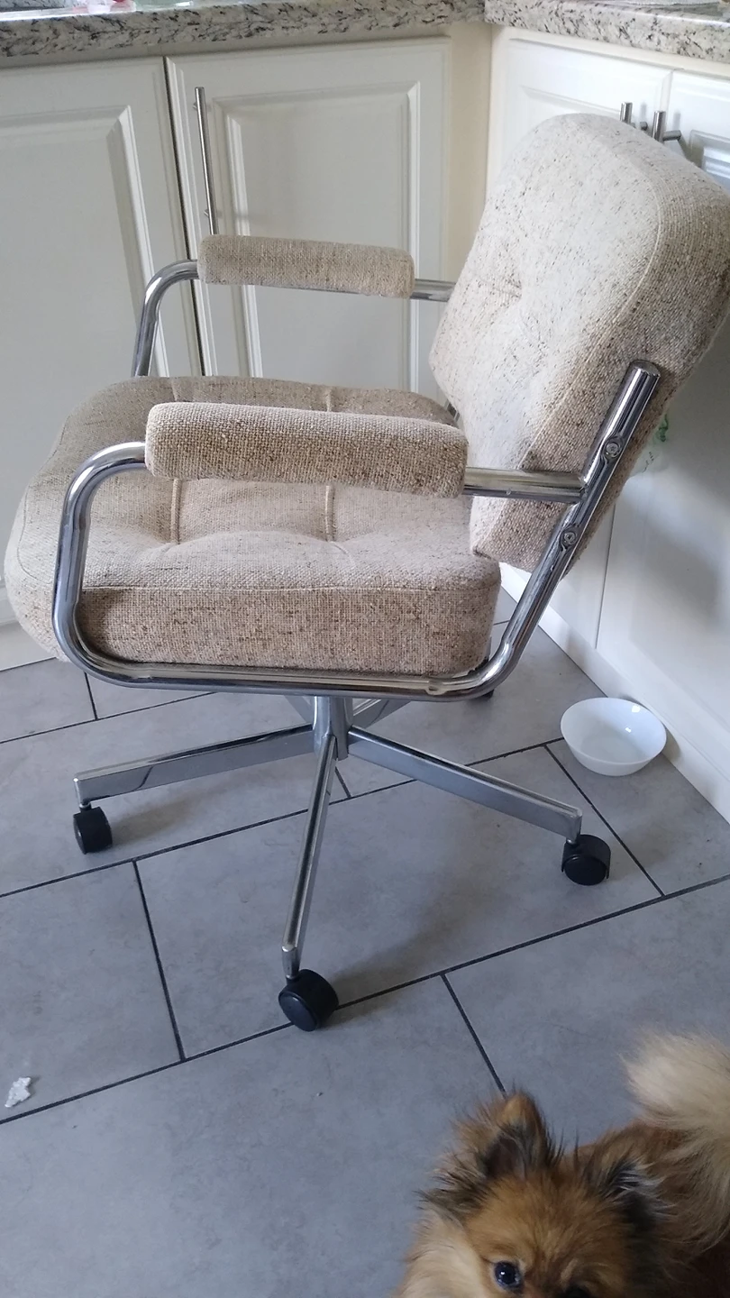 Chair - photo 2