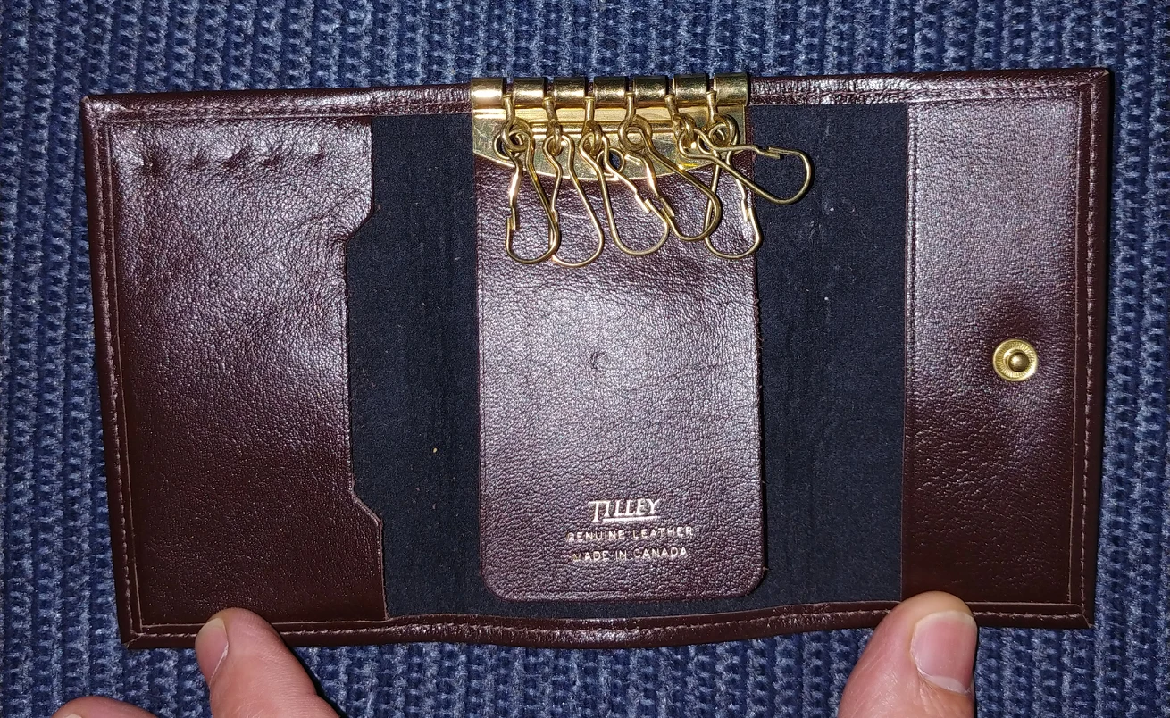 Tilley Leather Key Case License 6 Keys Real Cal - photo 2
