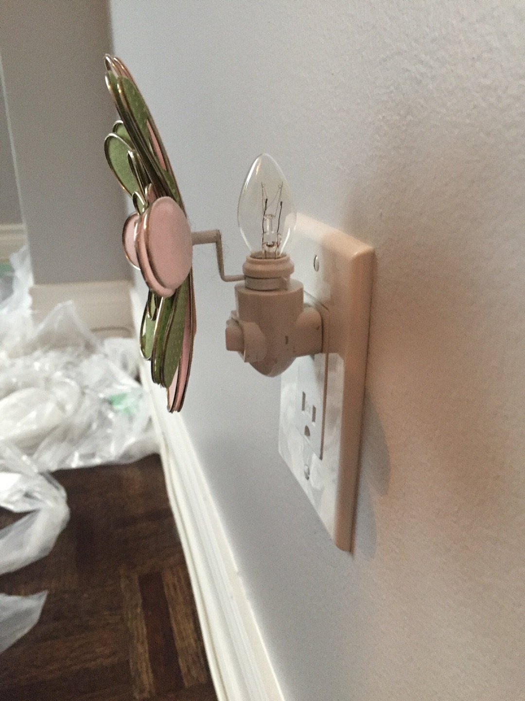 Pottery Barn Kids Floral Nightlight - photo 3