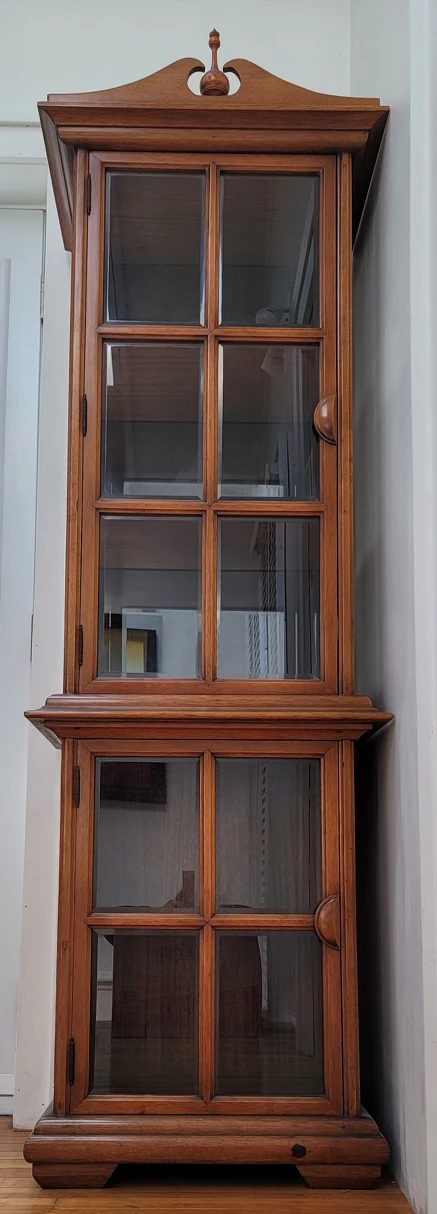 display cabinet