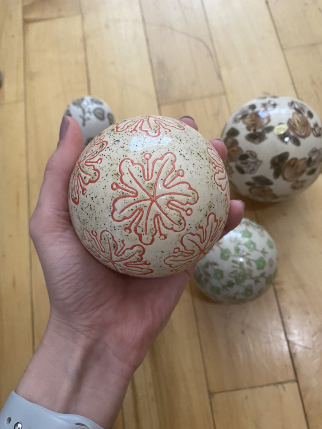 5 Decorative ceramic balls image indicator(5)