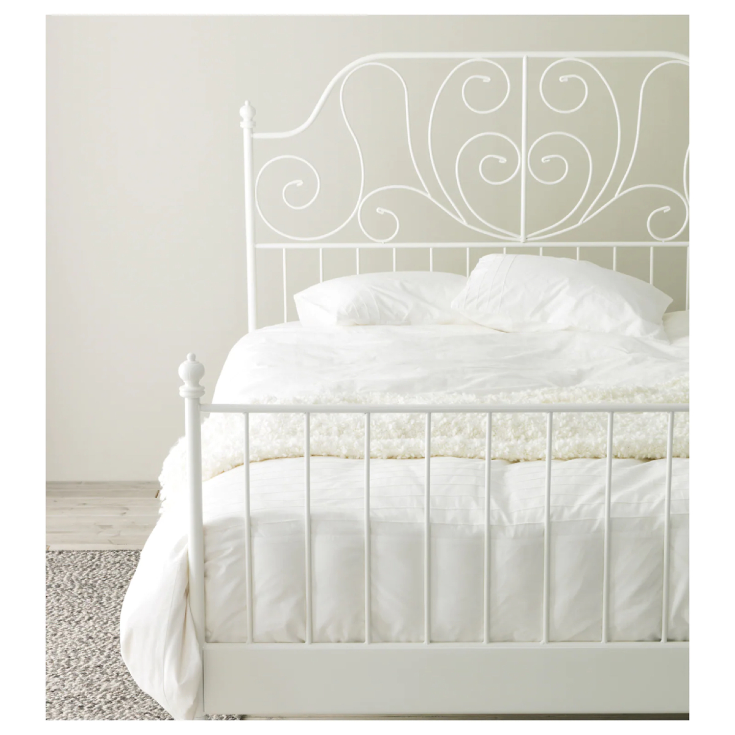 Bed frame and slatted base, queen size 