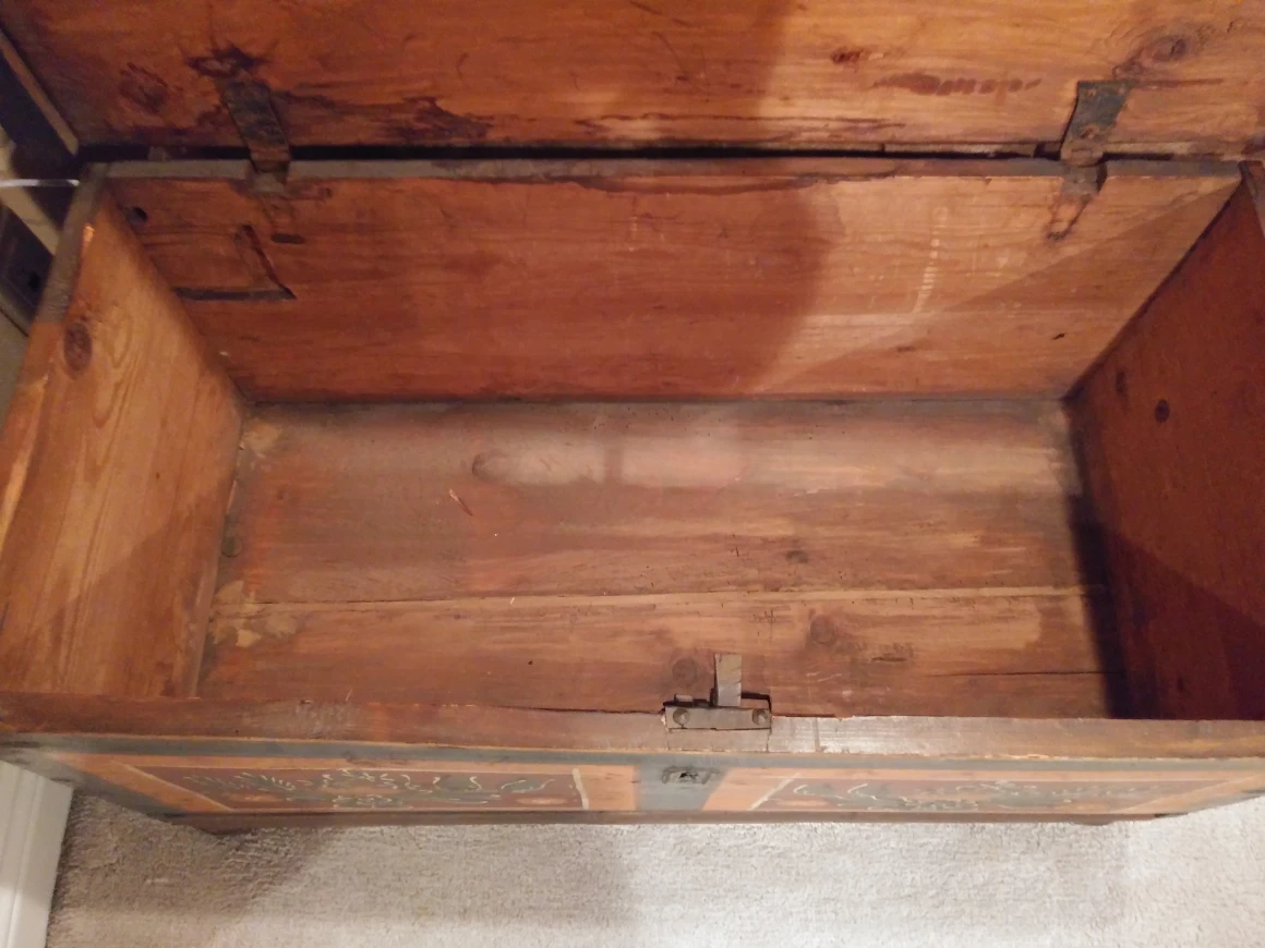 Vintage Blanket Box + Free Delivery - photo 3